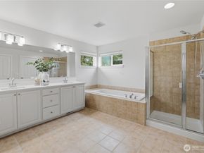 252 245th Place NE, Sammamish WA 98074