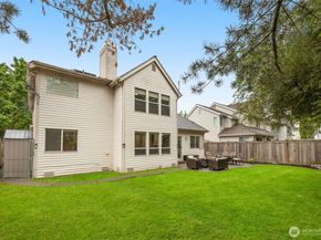 25444 SE 42nd Place, Issaquah WA 98029