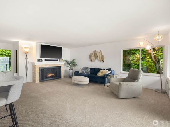 1727 Harbor Avenue SW N401, Seattle WA 98126