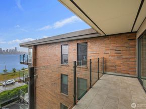 1727 Harbor Avenue SW N401, Seattle WA 98126