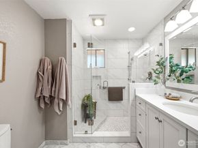 1526 S Lake Stickney Drive, Lynnwood WA 98087