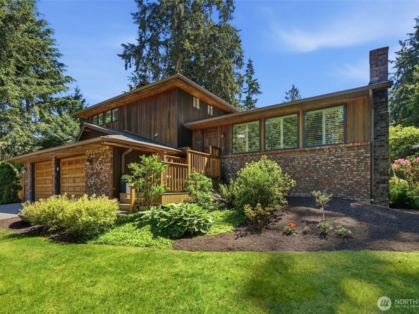 1526 S Lake Stickney Drive, Lynnwood WA 98087