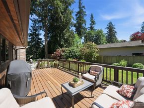 1526 S Lake Stickney Drive, Lynnwood WA 98087