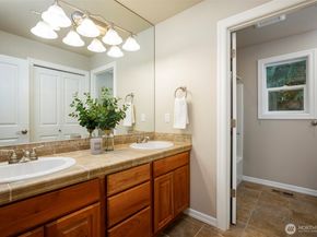 13563 NE 202nd Street, Woodinville WA 98072