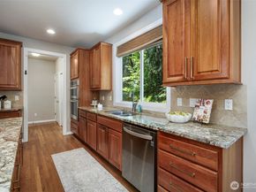 13563 NE 202nd Street, Woodinville WA 98072