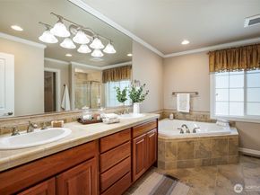 13563 NE 202nd Street, Woodinville WA 98072
