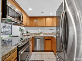 7370 West Lake Sammamish Parkway 2106, Redmond WA 98052