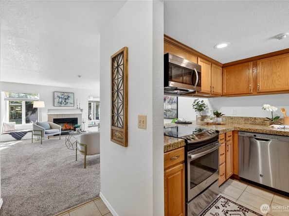 7370 West Lake Sammamish Parkway 2106, Redmond WA 98052