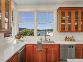 7178 NE William Rogers Road, Indianola WA 98342