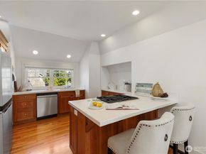 7178 NE William Rogers Road, Indianola WA 98342