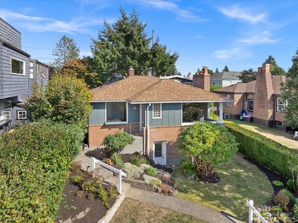 8438 41st Avenue SW, Seattle WA 98136