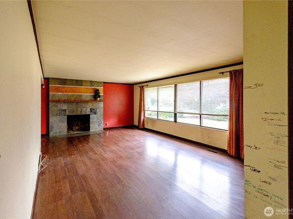 20241 20th Place NE, Shoreline WA 98155