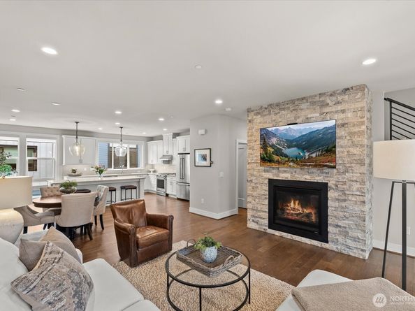 9631 NE 183rd Street C, Bothell WA 98011
