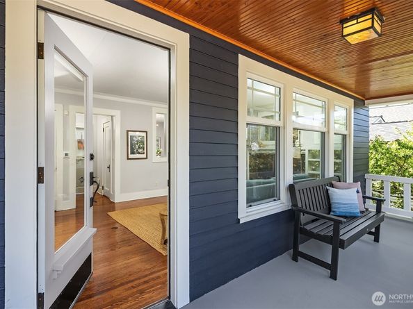 135 NE 53rd Street, Seattle WA 98105