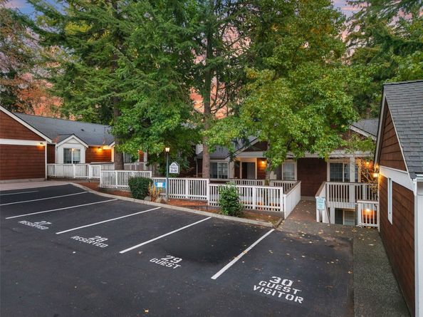 3018 128th Avenue SE 12, Bellevue WA 98005