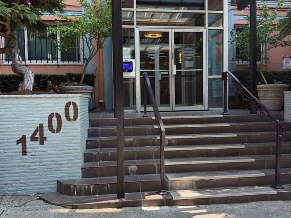 1400 Hubbell Place 814, Seattle WA 98101