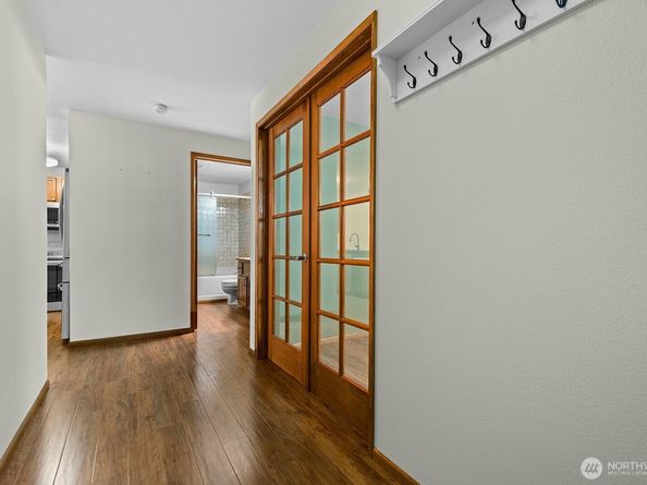 6920 California Avenue SW 12, Seattle WA 98136