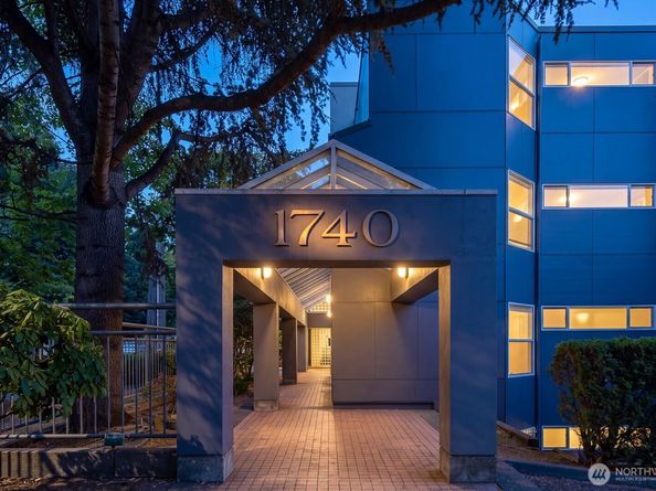 1740 Aurora Avenue N A102, Seattle WA 98109