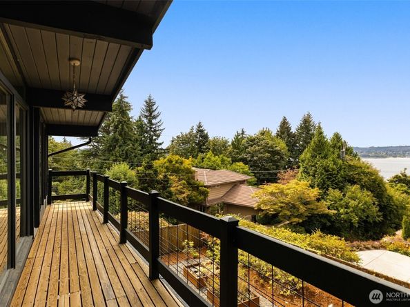 3515 72nd Avenue SE, Mercer Island WA 98040