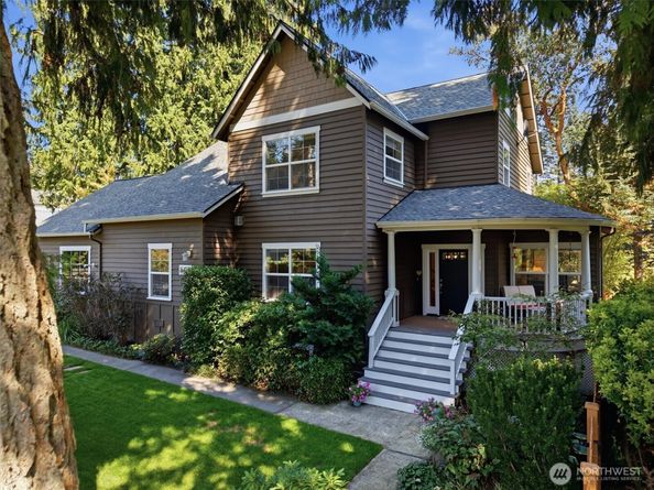 506 Azalea Avenue NE, Bainbridge Island WA 98110