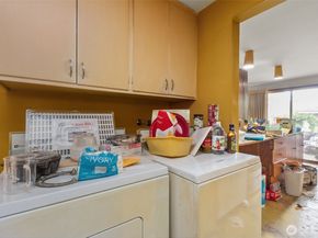 1212 146th Avenue SE, Bellevue WA 98007