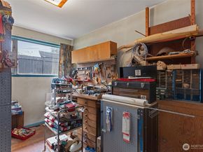 1212 146th Avenue SE, Bellevue WA 98007