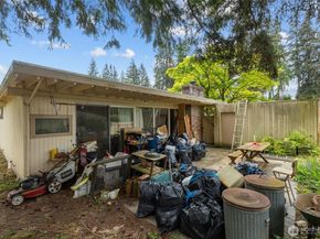 1212 146th Avenue SE, Bellevue WA 98007