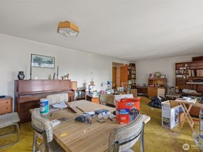 1212 146th Avenue SE, Bellevue WA 98007