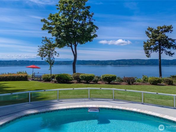 Undisclosed Address #2528561, Mukilteo WA 98275