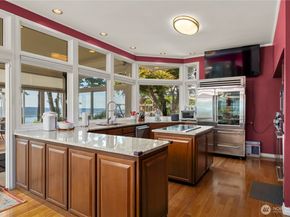 Undisclosed Address #2528561, Mukilteo WA 98275