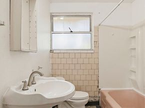 7529 Beacon Avenue S, Seattle WA 98118