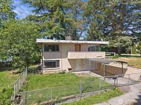 7529 Beacon Avenue S, Seattle WA 98118