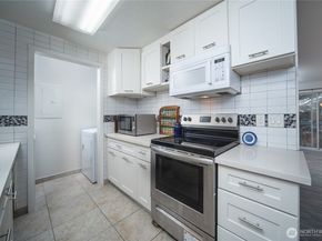 16817 Larch Way D206, Lynnwood WA 98037
