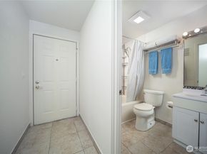 16817 Larch Way D206, Lynnwood WA 98037
