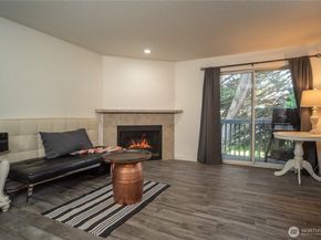 16817 Larch Way D206, Lynnwood WA 98037