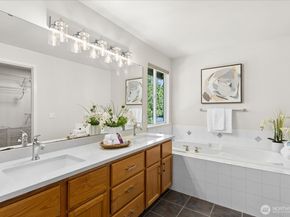 625 191st Street SW, Lynnwood WA 98036
