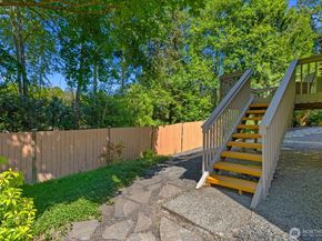 625 191st Street SW, Lynnwood WA 98036