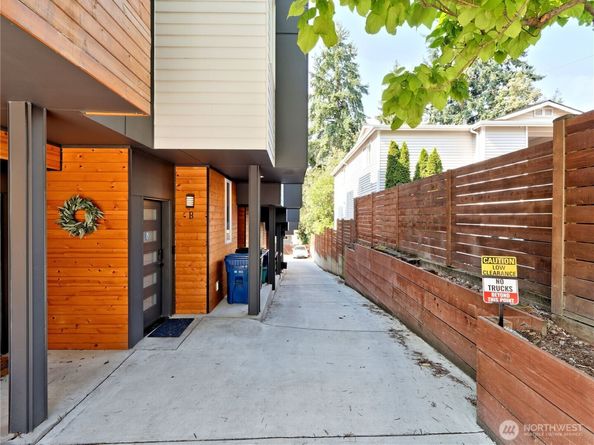 14023 Greenwood Avenue N C, Seattle WA 98133
