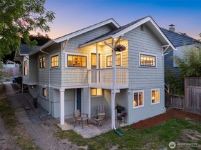 5706 35th Ave NE, Seattle WA 98105