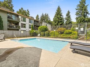 12933 127th Drive NE F205, Kirkland WA 98034