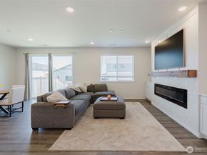 940 Panoramic Loop, Bremerton WA 98312