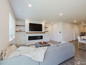 940 Panoramic Loop, Bremerton WA 98312