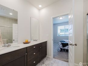 940 Panoramic Loop, Bremerton WA 98312