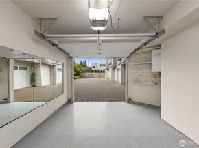 12002 Greenwood Avenue N, Seattle WA 98133
