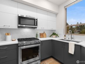 12002 Greenwood Avenue N, Seattle WA 98133