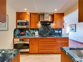 153 Madison Avenue N, Bainbridge Island WA 98110