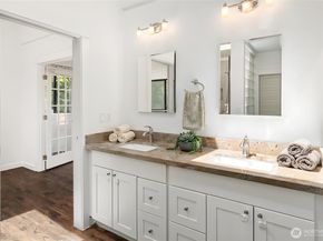 2364 Hobart Avenue SW, Seattle WA 98116
