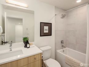 2361 Minor Avenue E C, Seattle WA 98102