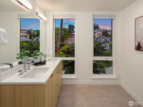 2361 Minor Avenue E C, Seattle WA 98102