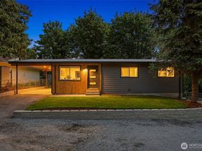 21118 11th Avenue S, Des Moines WA 98198